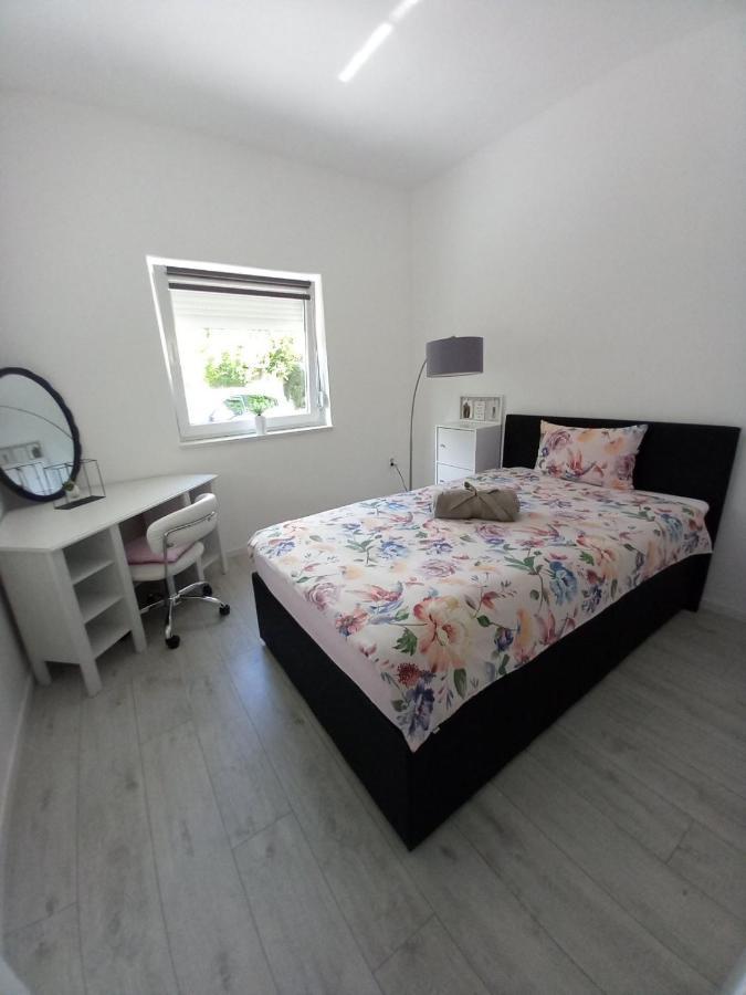 Drenova Apartman Apartment Rijeka Exterior photo